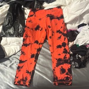 Lululemon Red tiedye cropped leggings